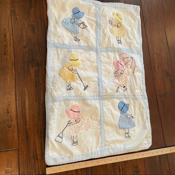 Vintage Holly Hobbie quilt - Picture 11 of 12